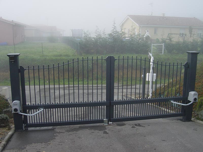 اپراتور درب اتوماتیک پارکینگی لولایی مدل ۳۹۱ برند فک اپراتور درب اتوماتیک پارکینگی لولایی مدل ۳۹۱ برند فک